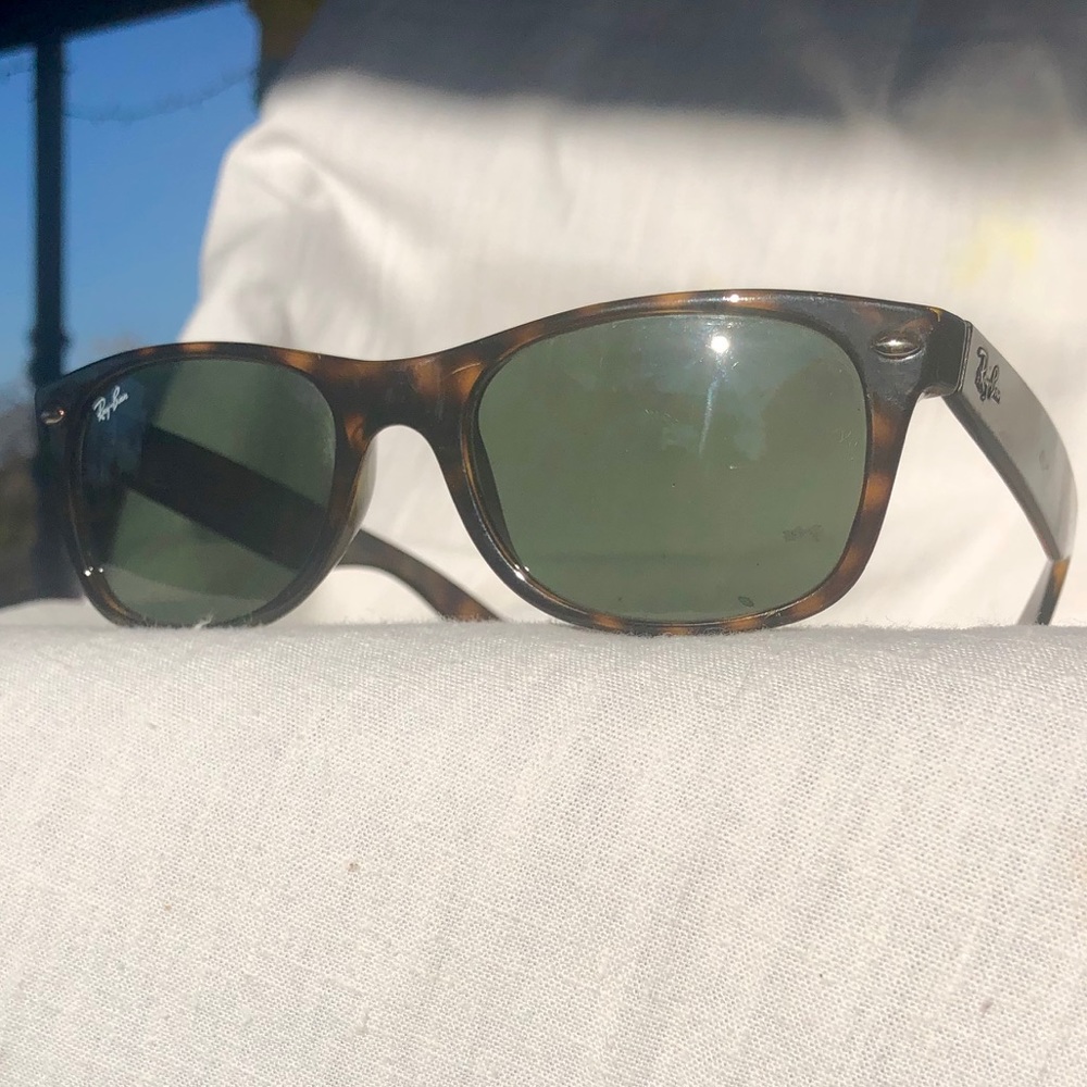 New Wayfarer Ray-Ban